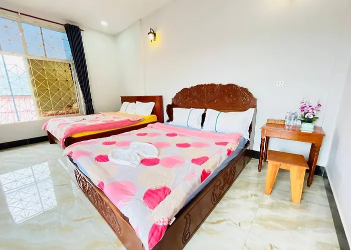Golden Lady Hostel