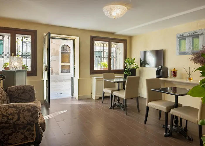 Residenza Venezia | UNA Esperienze