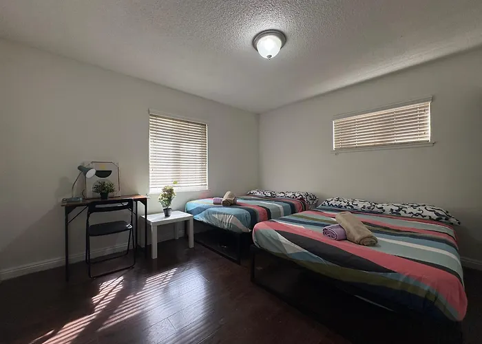 The Disney Hostel - West Fullerton