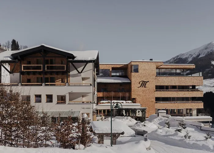 Hotel met uitzicht: Hotel Marten - Joker Card Partner