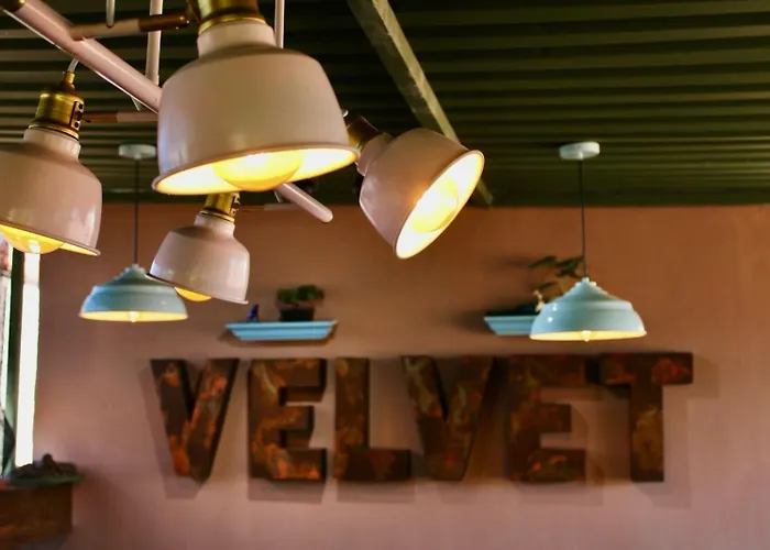 Velvet Hostal La Novena