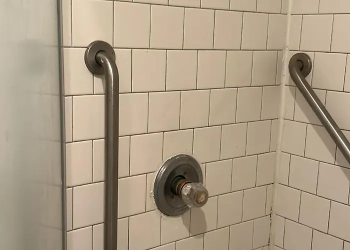 Sf Travelers Inn