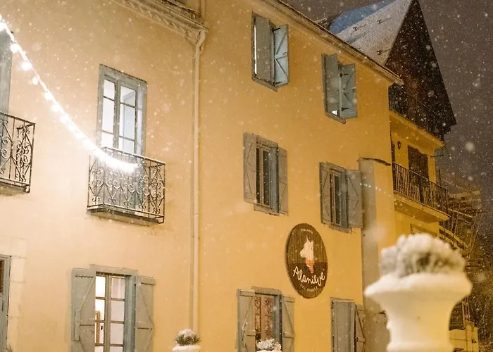 Hostel Baqueira - Refugi Rosta - Alanieve
