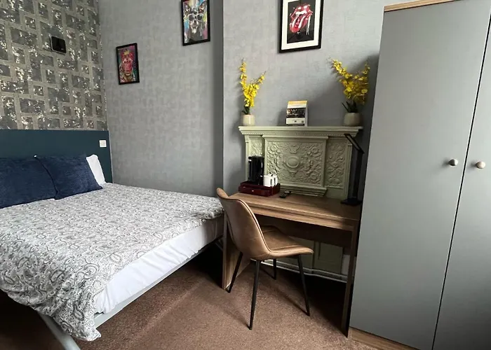 Guest house: Charlotte Guest House