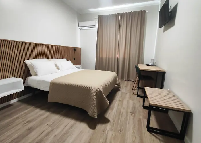 Casa de hóspedes: Residencial Centro Comercial Avenida Bragashopping
