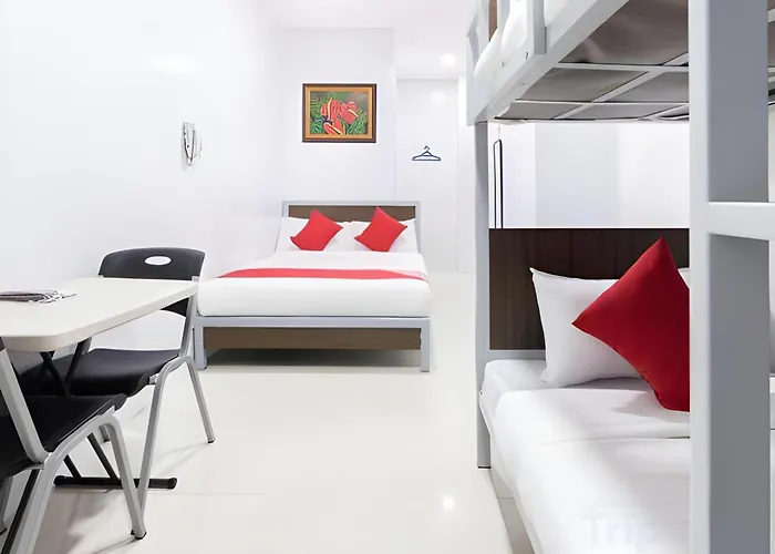 Central hotel: Oyo 152 Sangco Condotel