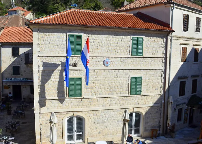 Montenegro Backpackers Home Kotor