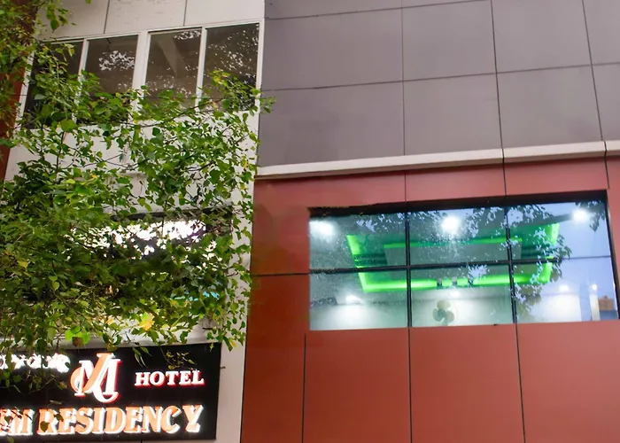 4 star hotel: Octave Hotel Jm Residency