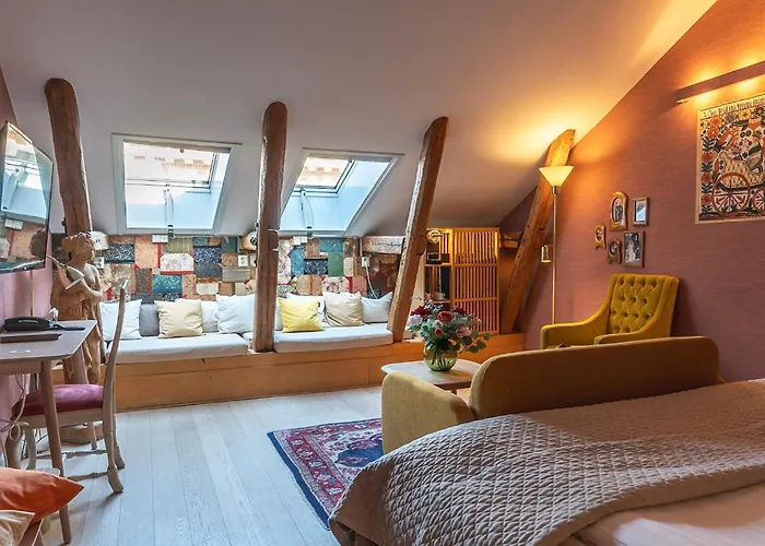 Romantic hotel: Lady Hamilton Hotel