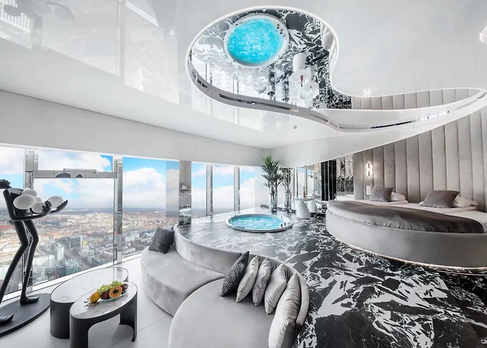 Ferienvermietung: Apartamenty Sky Tower Z Jakuzzi Przy Oknie By Bqqk