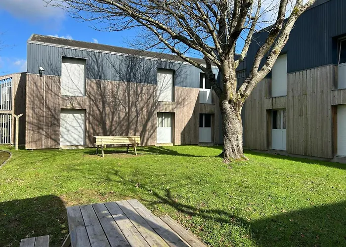 CREF - Auberge de Jeunesse