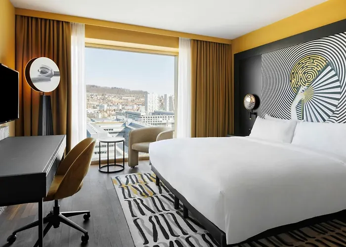Golf hotel: Renaissance Zurich Tower Hotel