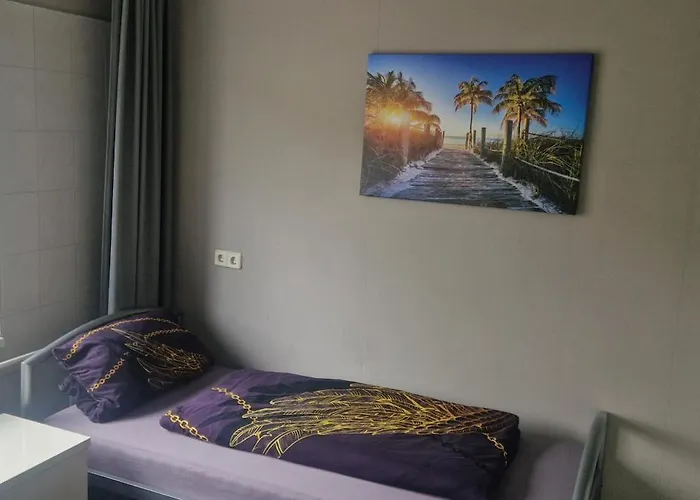 M&R Motel
