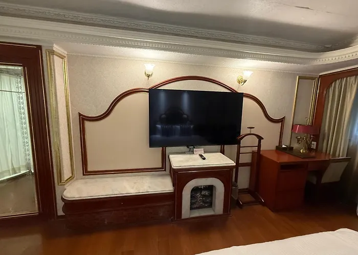 Happiness Hotel
