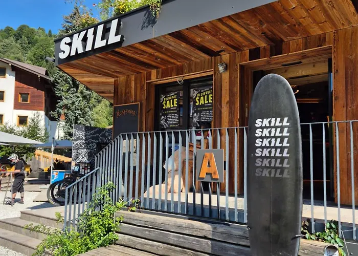 Skill Mountain Lodge - Ski Und Bike Hostel Im Sommer Mit Joker Card