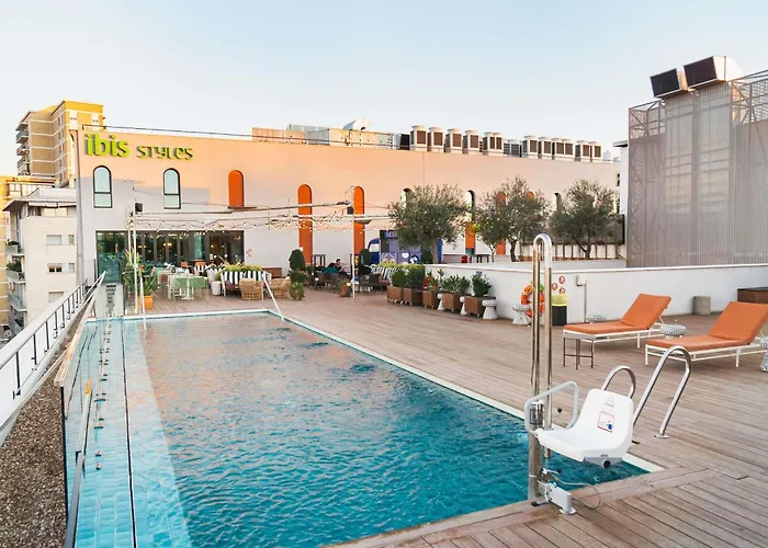 3-Sterne-Hotel: Ibis Styles Sevilla City Santa Justa