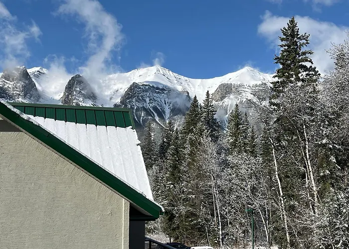 Banff Woods Lodge