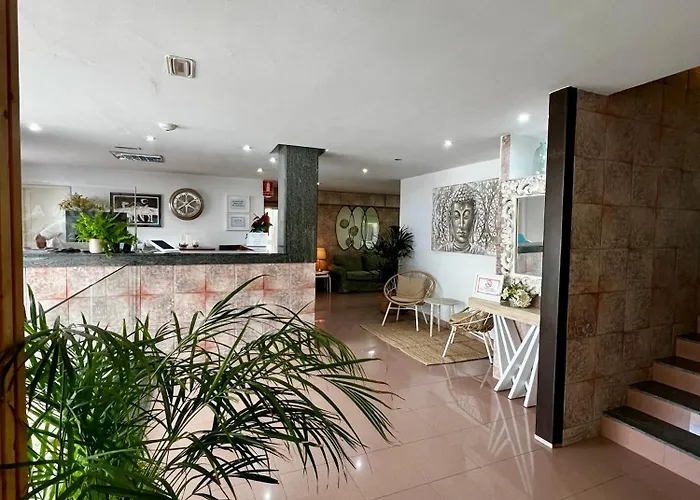 Hostal Residencia Cardona