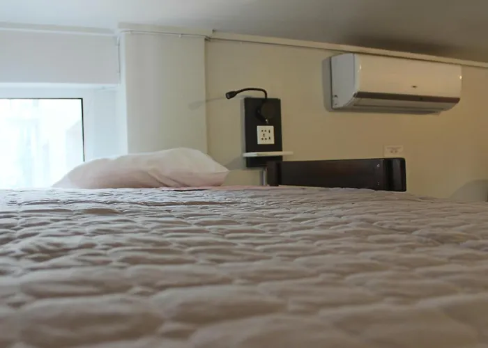 GUANAKO Hostel