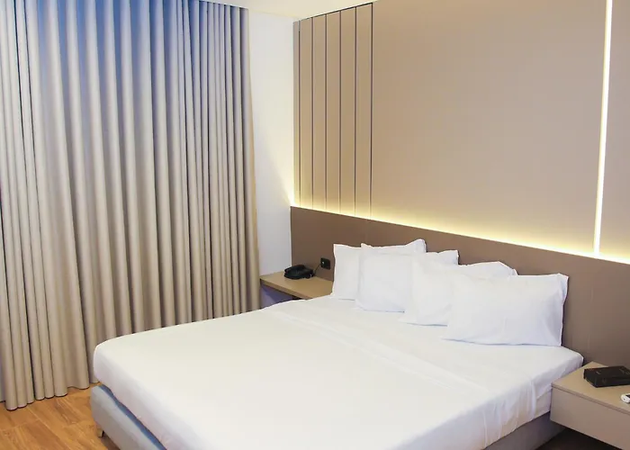 Spark Plaza Hotel