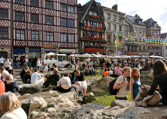 Auberge De Jeunesse Hi Rouen