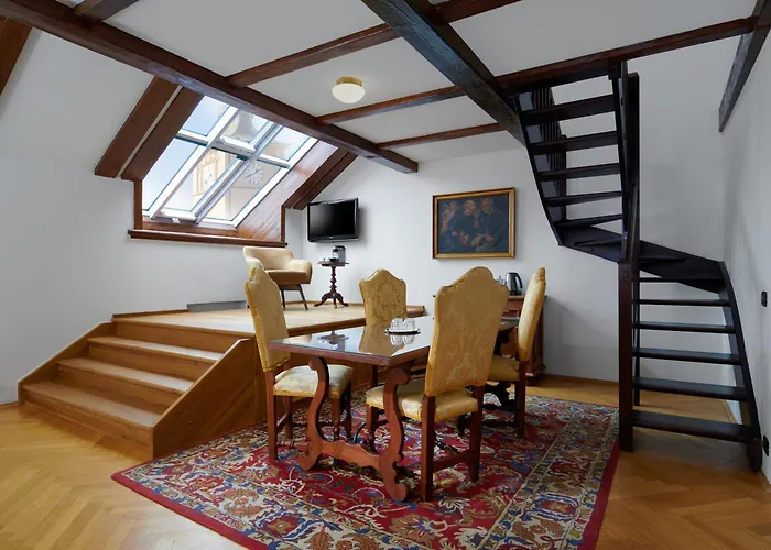 Сity center hotels Charles Bridge Palace