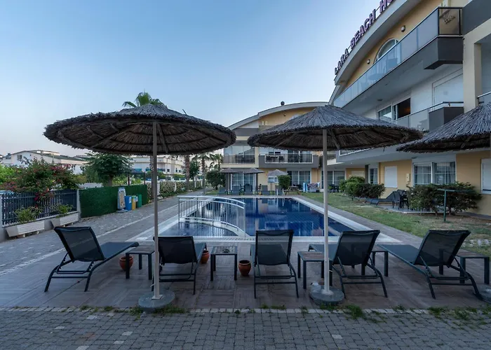 Apart hotel: Lara Beach Homes