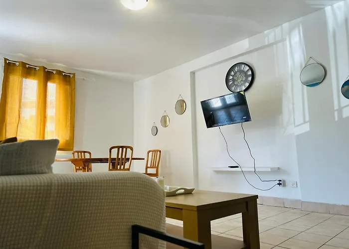 1 chambre dans appartement 2 chambres proche mer, centre-ville et commerces