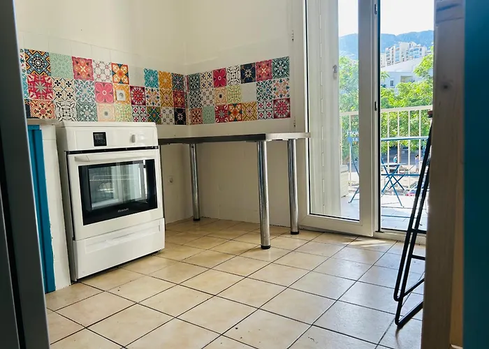 1 chambre dans appartement 2 chambres proche mer, centre-ville et commerces