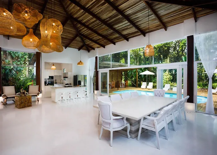 Chalet: Villa Frida - Private Beachfront Villa