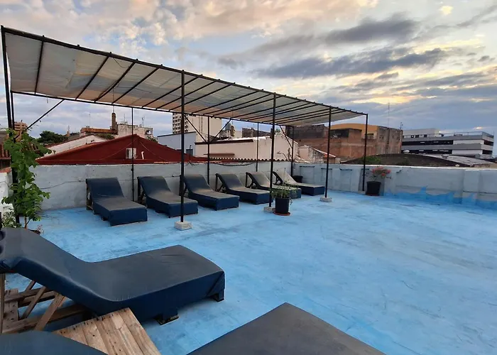 Mediterraneo Youth Hostel