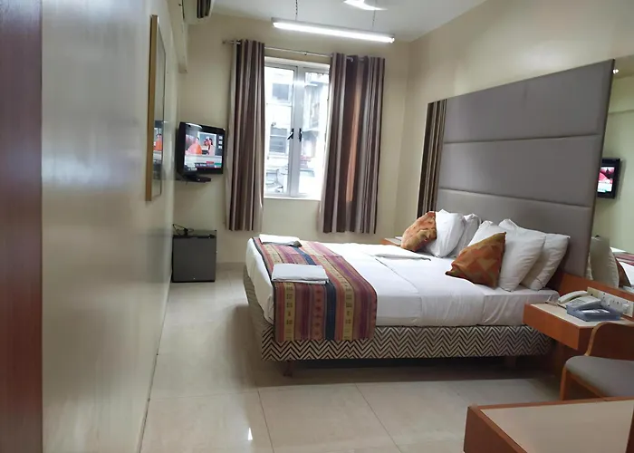 Cheap hotels Empire