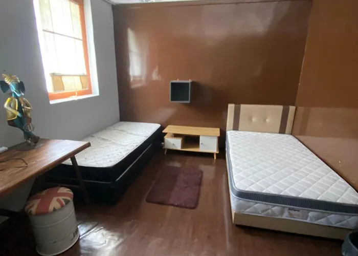Bitterswiit Ladies Hostel