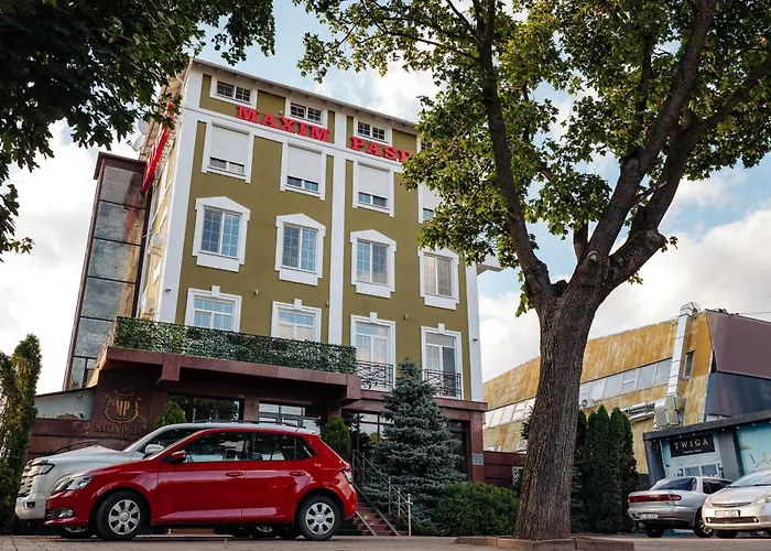 Maxim Pasha Hotel