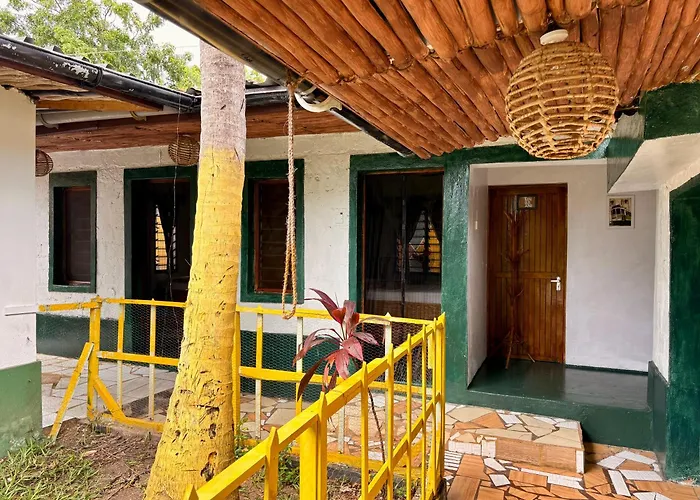 Hera Hostel Diani