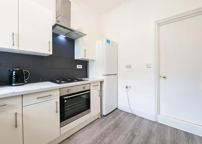 Workstay Shared House - Private Ensuite Studio & 3 Rooms