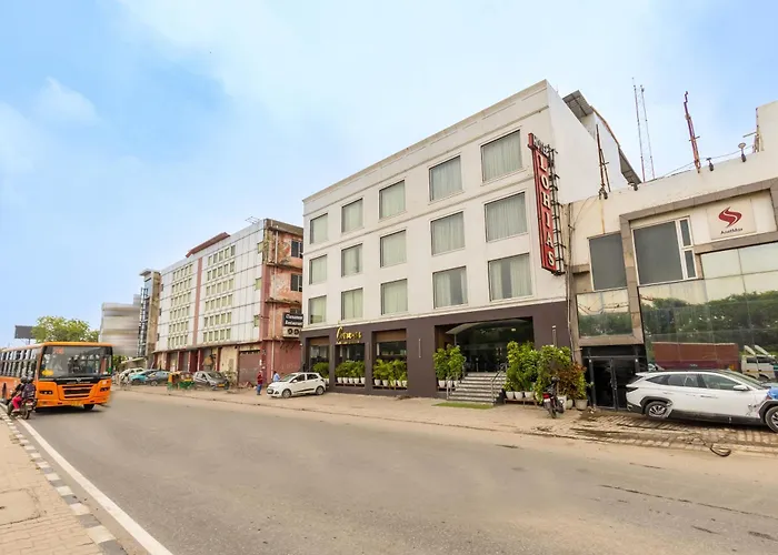 Boutique hotels Arch The Lohias