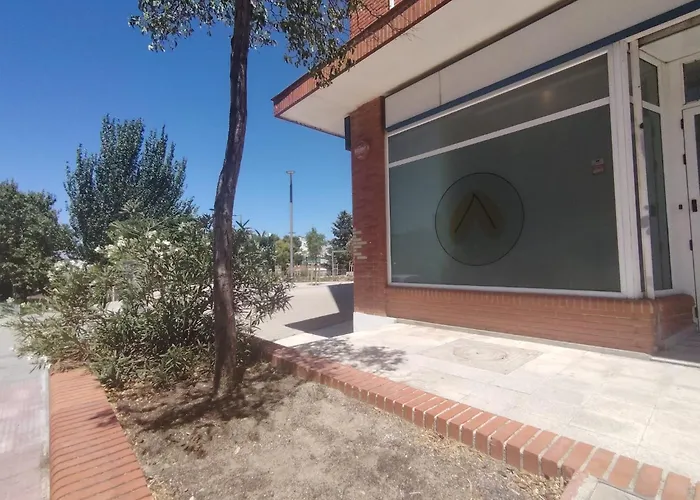 Alexa Host Vallecas