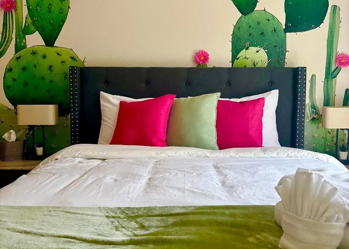 Rooms At The Cactus Blossom- Scottsdale