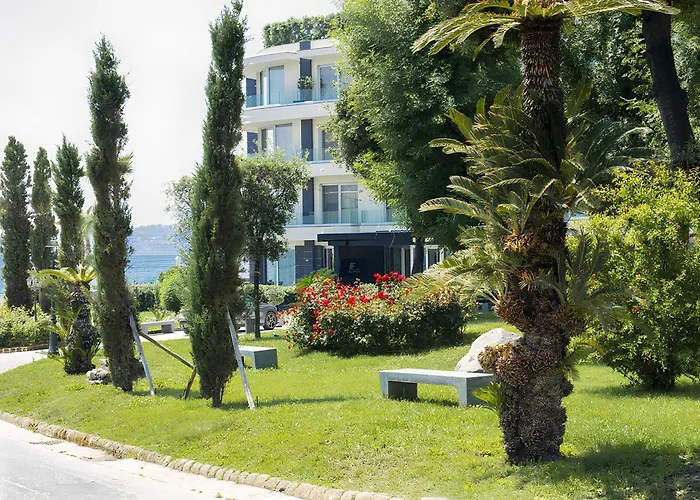 & Resort Tre Fontane Luxury