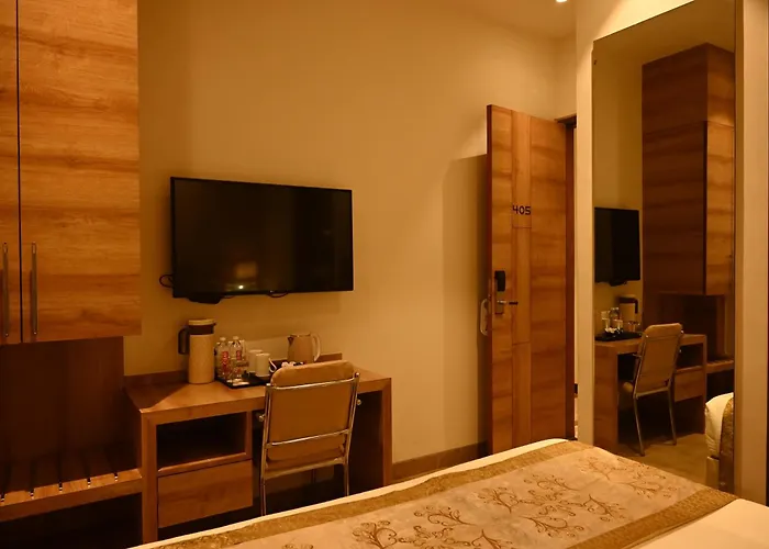 Resort: Celebrant Hotel