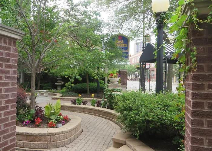 Best Western Plus Hawthorne Terrace Hotel