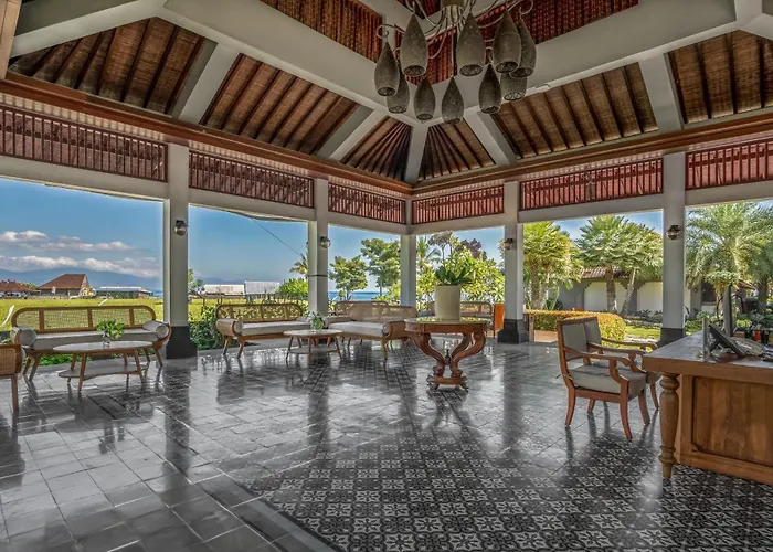 Lovina Beach Club & Resort