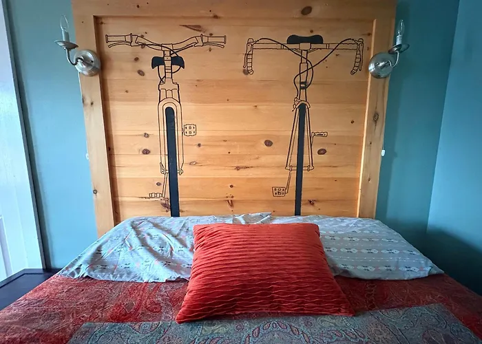 Coho: Conway Hostel