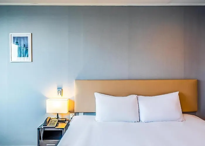 Check Inn Hotel