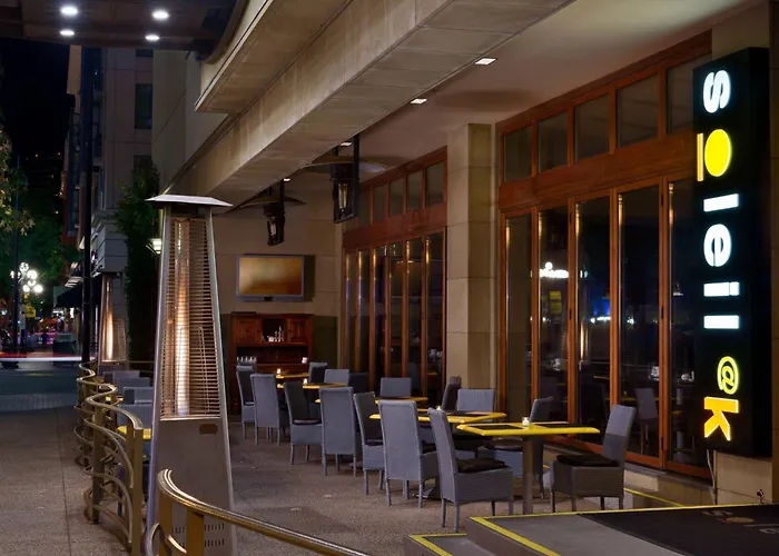 Hotel with Tennis: San Diego Marriott Gaslamp Quarter