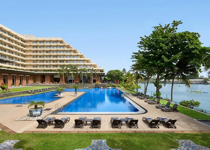 Boutique hotel only: Cinnamon Lakeside