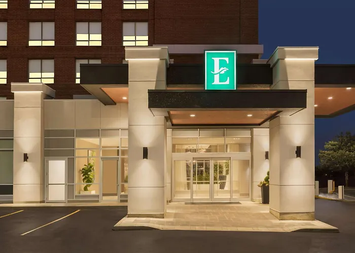 Family resorts Embassy Suites By Hilton Toronto Airport