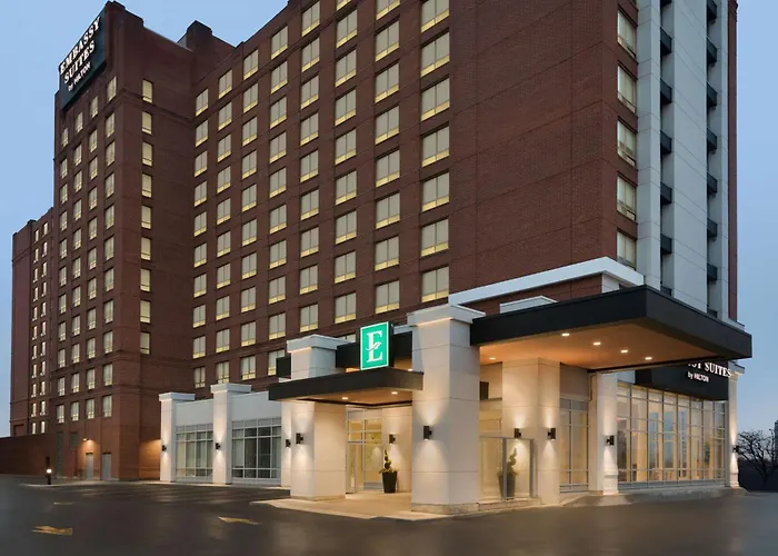 Family resorts Embassy Suites By Hilton Toronto Airport
