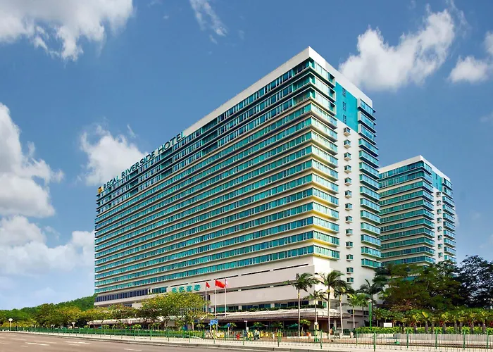 Hotel: Regal Riverside Hotel